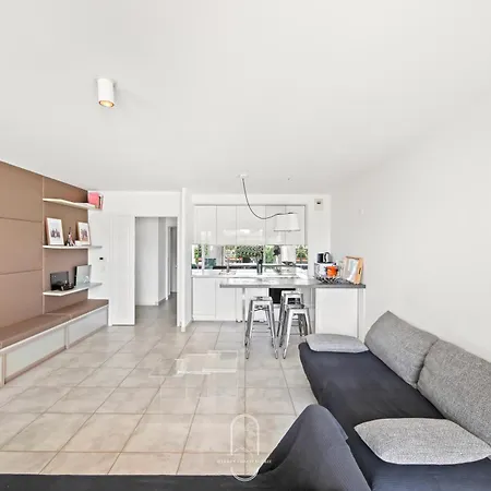 Apartment Au Bout De La Rue La Mer- T3 Jardin Piscine Parking Wifi By Hc *